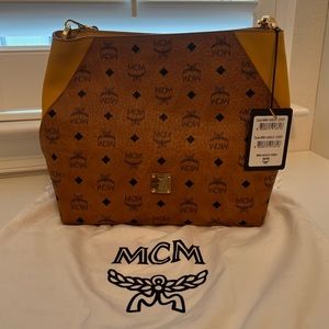 NWT Visetos Medium Hobo